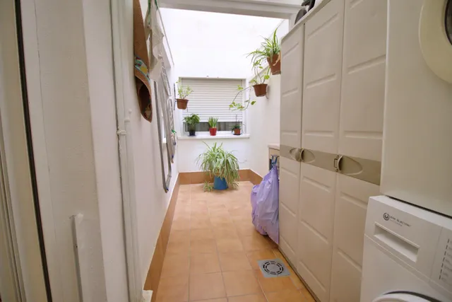 PLANTA BAJA SEMINUEVA — 11