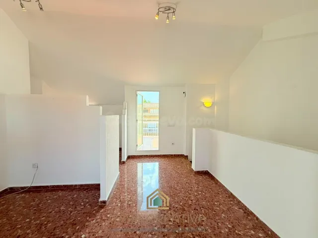 Adosado en venta en picaña – 4 terrazas, garaje y 5 dormitorios – 483.000 € — 87