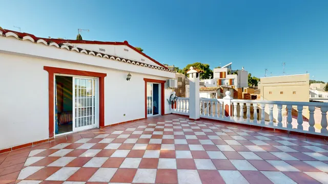 ¡¡¡IMPRESIONANTE CASA INDEPENDIENTE CENTRICA!!! — 48