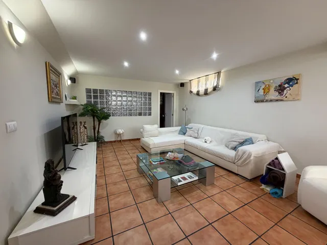 Chalet pareado seminuevo en zona de maravisa de la Pobla de Vallbona — 25