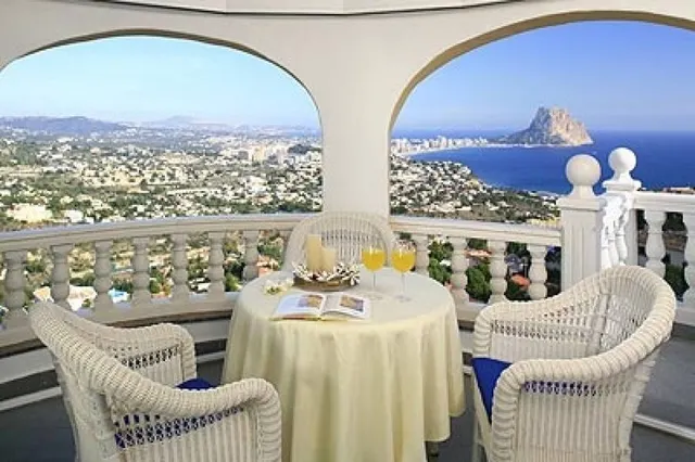 Villa con hermosas vistas sobre la bahía de Calpe — 2