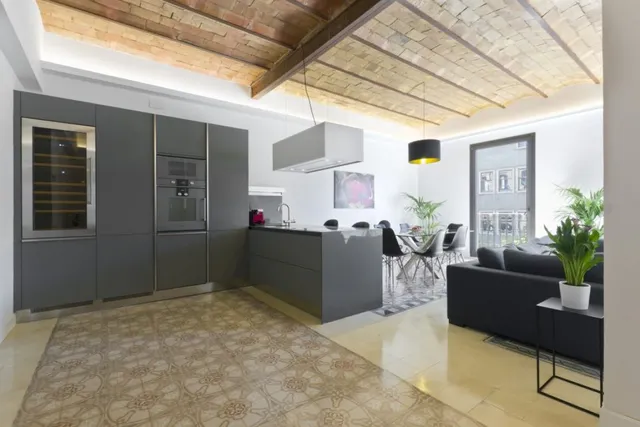 AMPLIO Y  CENTRICO ¡MAGNIFICO PISO EN LA DRETA DE L'EIXAMPLE! — 5