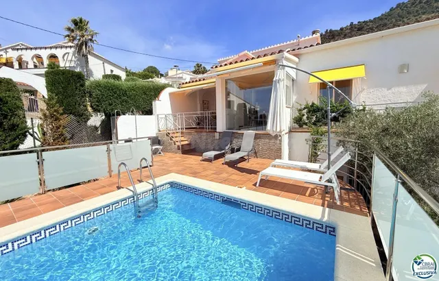 VILLA PANORÁMICA CON VISTAS AL MAR, PISCINA PRIVADA Y GRAN J