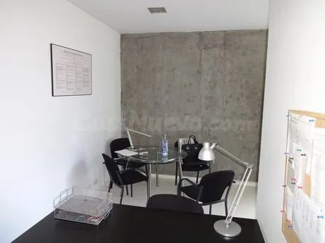 LOCAL COMERCIAL EN PERFECTO ESTADO MUY CERCA DE CENTRO COMER - foto 4