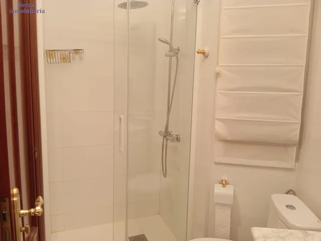 Amplio y Luminoso Piso en San Antón, Logroño - €395.000 — 22