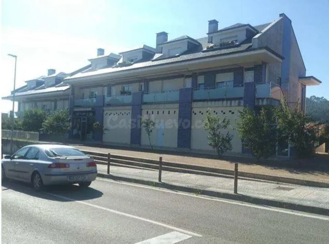 Venta de 2 Locales en Piélagos - foto 2
