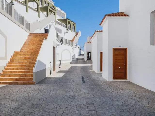 Apartamento 1 habitación 56m² en venta - Costa de valencia — 34
