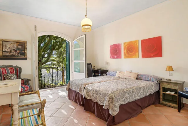 VILLA DE LUJO CON ESTILO ANDALUZ EN BENAHAVIS — 18