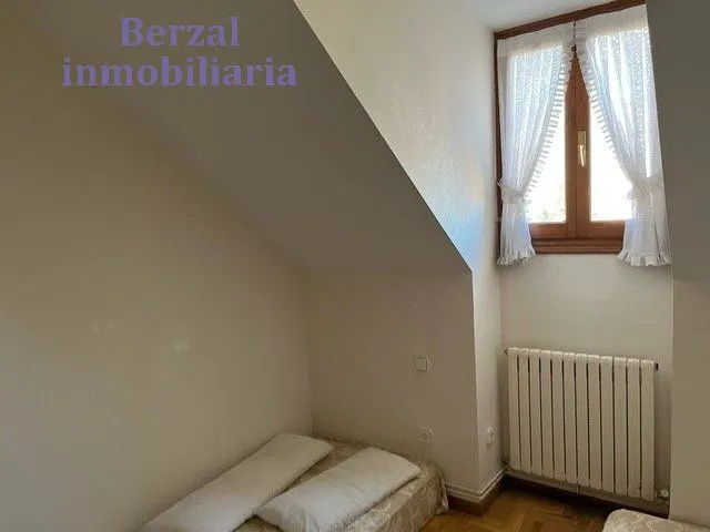 Casa en Ezcaray con bar y apartamentos turísticos — 17