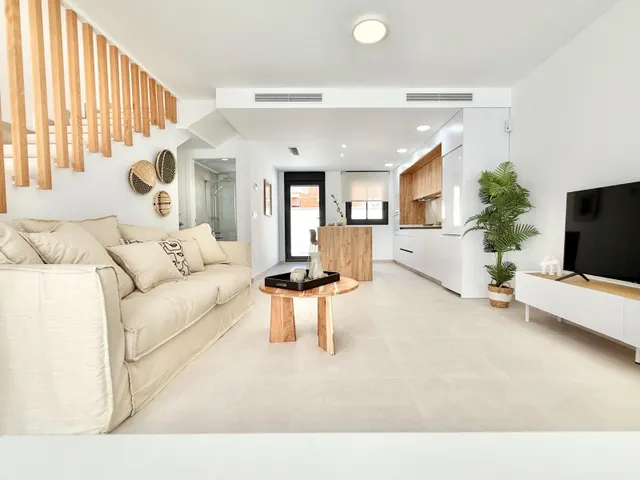 Moderno adosado en Cox con piscina y terraza privada — 7