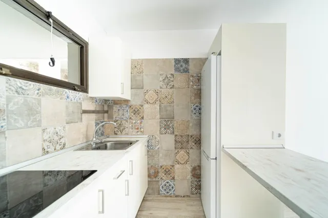 Apartamento en perfecto estado con terraza y sol de mañana — 15