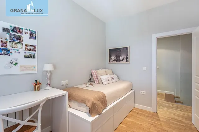 Exclusivo Piso Dúplex en el Corazón de Granada — 27