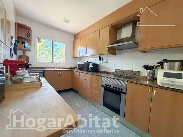 ¡PRECIOSO CHALET! AMPLIO Y REFORMADO CON PISCINA PRIVADA, GARAJE Y PARCELA — 15