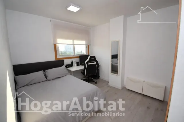 Luz, amplitud y confort familiar en este exclusivo piso esquinero en residencial con piscina, garaje y trastero — 21