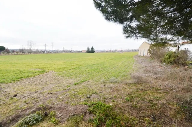Urbis te ofrece una parcela con vivienda zona Puente Ladrillo de Salamanca. — 6
