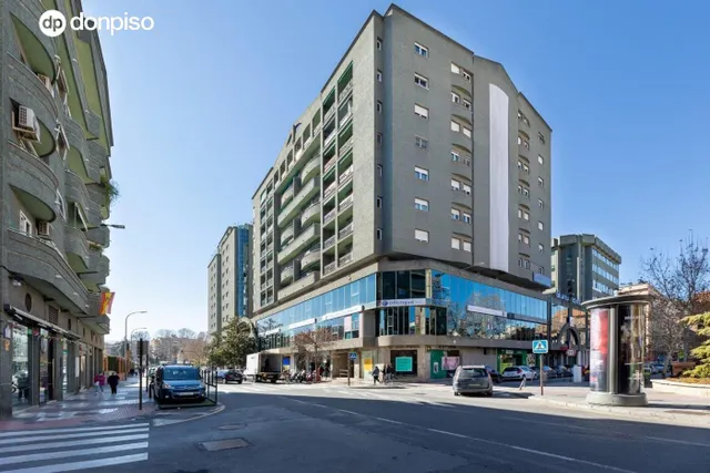 Magnífica oficina en venta — 24