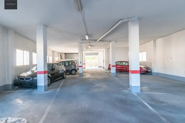 Local con 238m2 en centro de Guejar Sierra — 10