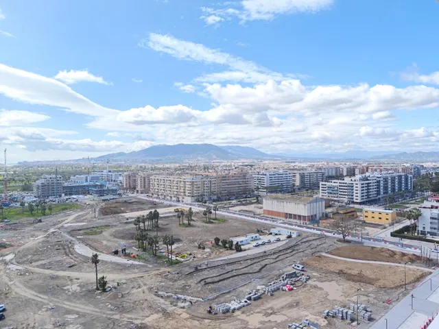¡Exclusivo Piso de Lujo en las Málaga Towers! — 19
