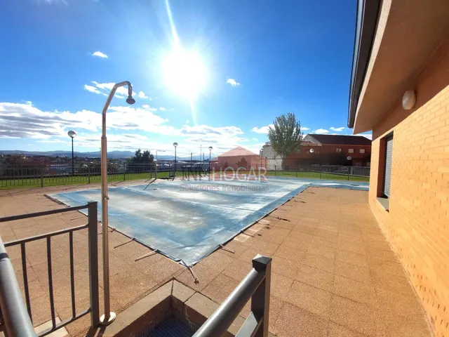 Vivienda accesible en hervencias, con patio, garaje, trastero y ascensor (actualmente alquilada) — 38
