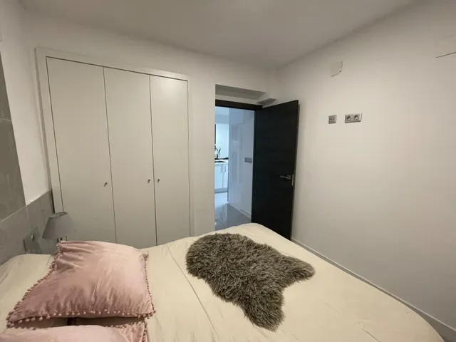 Estupendo apartamento totalmente reformado a unos pasos de la playa — 16