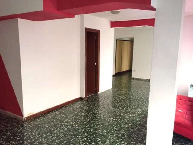 Piso-ENTLO  VENTA en Castellón, zona TRINIDAD, 117 m, 4 hab, 1 baño, ascensor. REFORMAR — 8