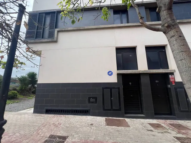 Casa familiar de tres plantas en Costa Ayala – Las Palmas de Gran Canaria — 5