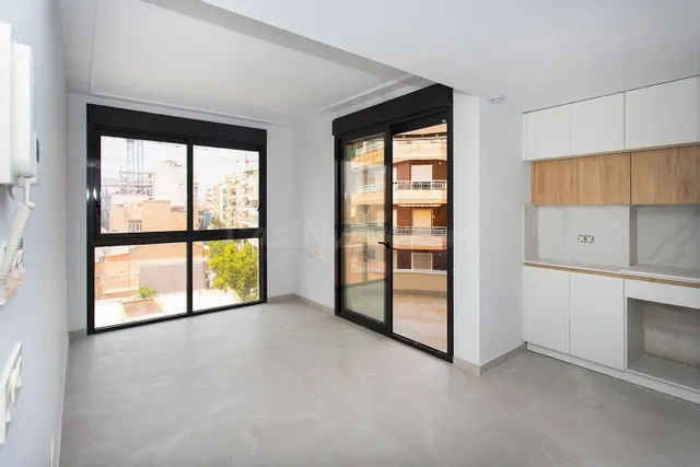 Apartamento 2 habitaciones 83m² en venta - Paseo maritimo — 3
