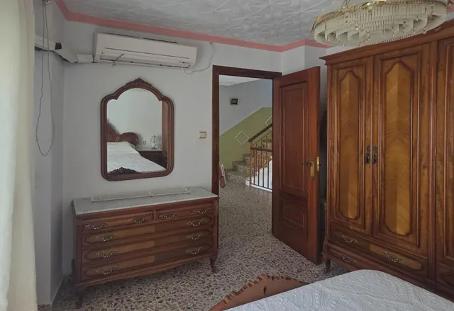CASA CON GARAJE EN EL CENTRO DE LANJARÓN — 12