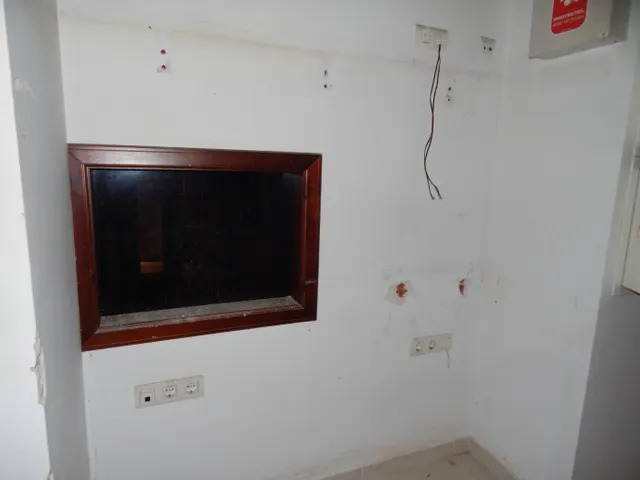 OPORTUNIDAD DE VENTA PLANTA BAJA EN ZONA CENTRO DE ONTINYENT!!! — 4