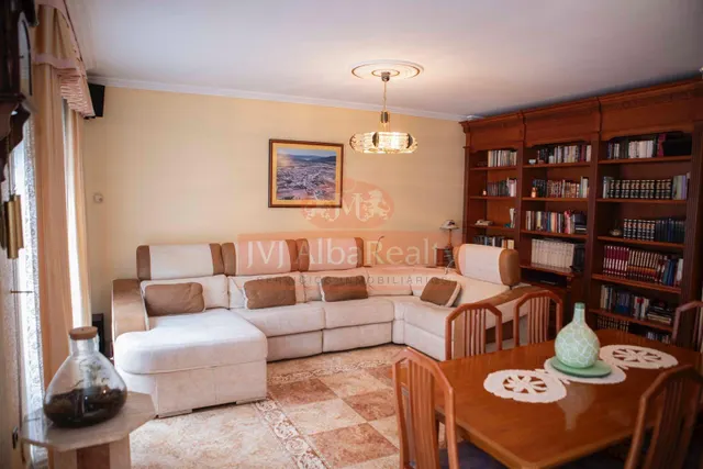 EN VENTA CASA O CHALET INDEPENDIENTE EN ZONA SAN PABLO. — 8
