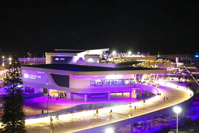 Apartamento elegantemente reformado, céntrico y espacioso. Balcón con orientación oeste ¡y a solo 550 m de Playa del Cura! — 40