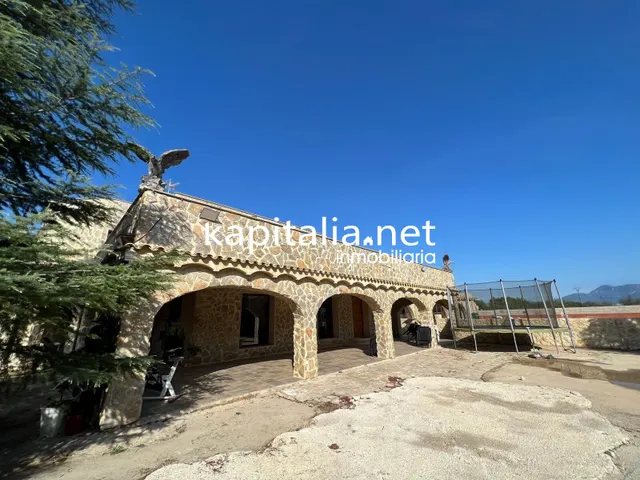 Espectacular chalet a la venta en Olleria — 27