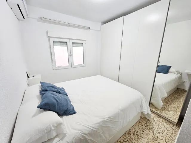 Estupendo apartamento con LICENCIA TURISTICA junto a La Campana — 13