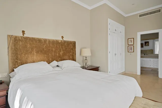 Chalet 7 habitaciones 1133m² en venta - Marbella — 46