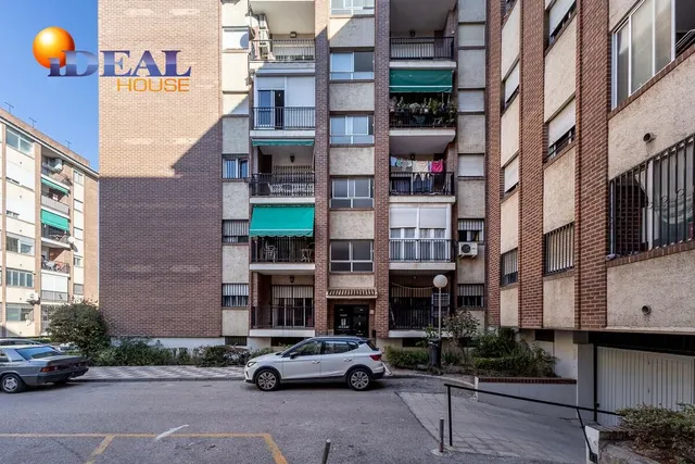 Espacio, luz y comodidad en una vivienda con grandes posibilidades en zona Alcampo — 28