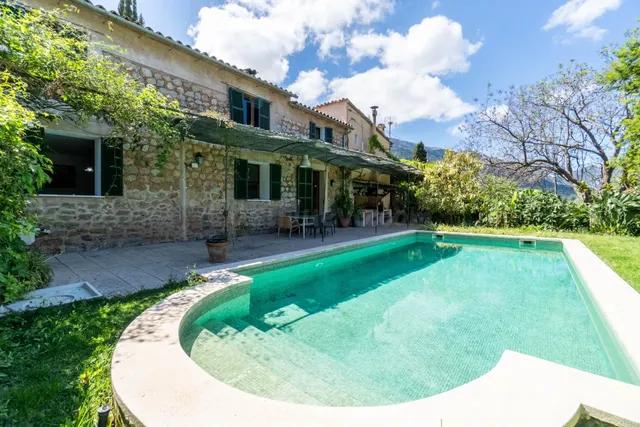 Finca con piscina privada y licencia vacacional en Fornalutx - foto 2