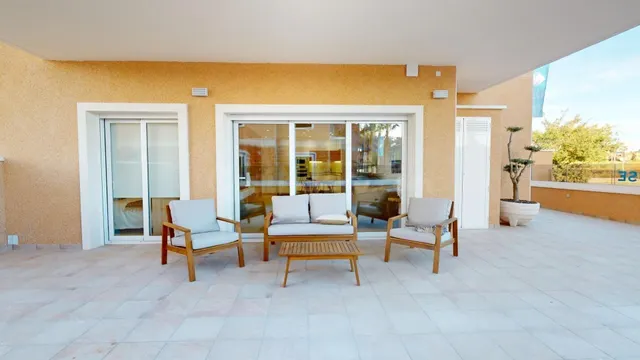 ATICO NUEVO A ESTRENAR: 3 habitaciones, 2 BAÑOS, URB. EL RAS