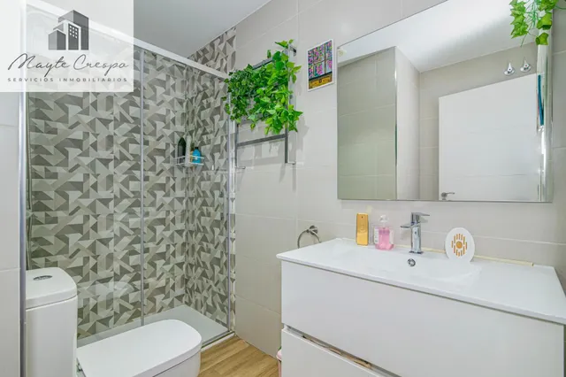 Precioso duplex moderno con patio — 26