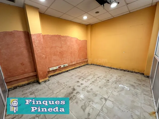 Local comercial a 50m de la playa en Calella — 4