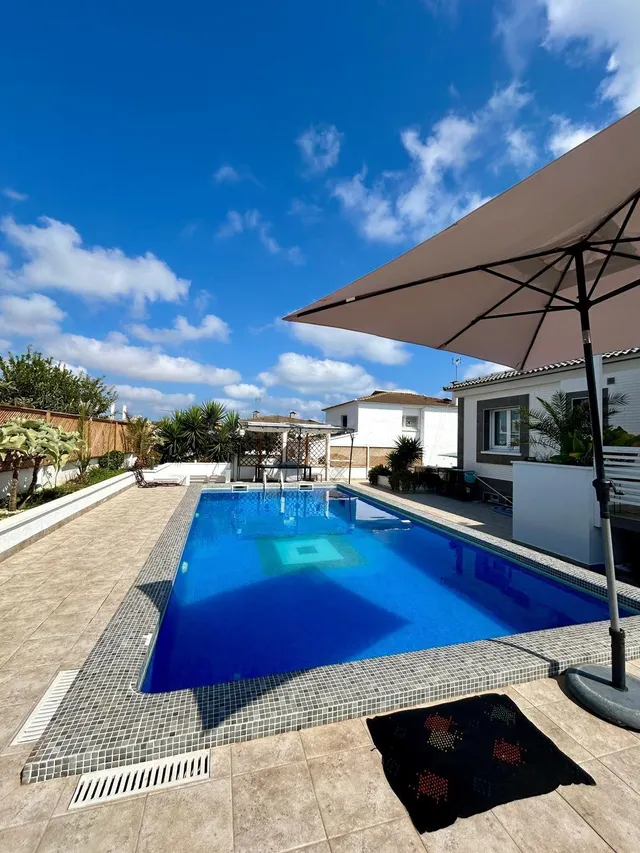 Exclusivo Chalet de Diseño con Licencia Turística - Calafell - foto 3