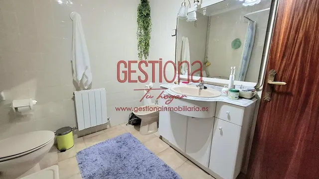 CASA ADOSADA, DISPUESTA PARA ENTRAR A VIVIR. HAZAS DE CESTO. — 18