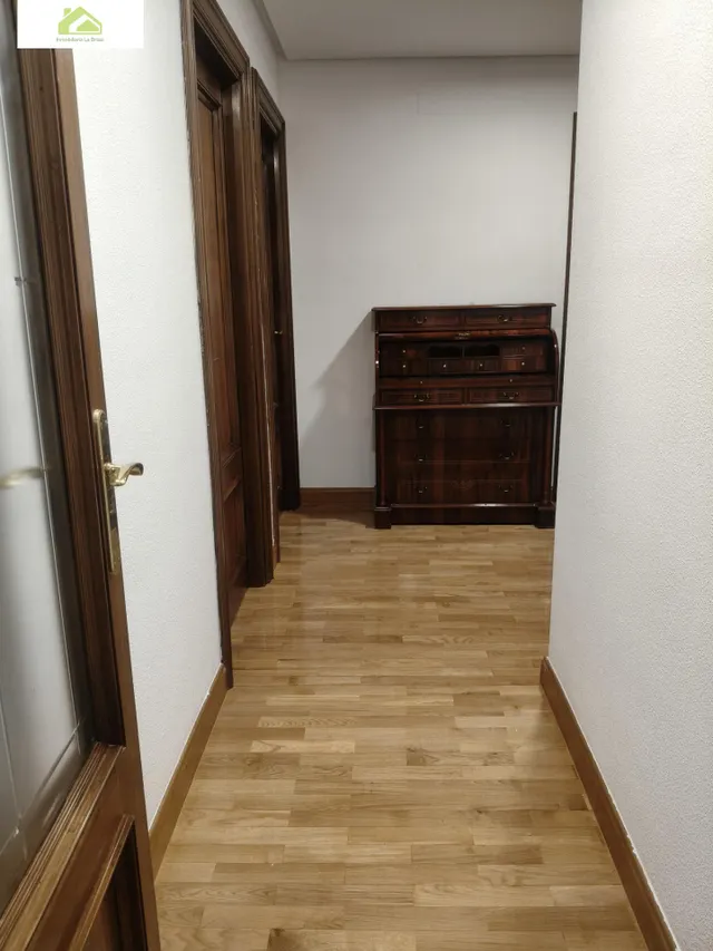 Piso en alquiler en avenida portugal de 4 dormitorios con garaje y trastero — 15