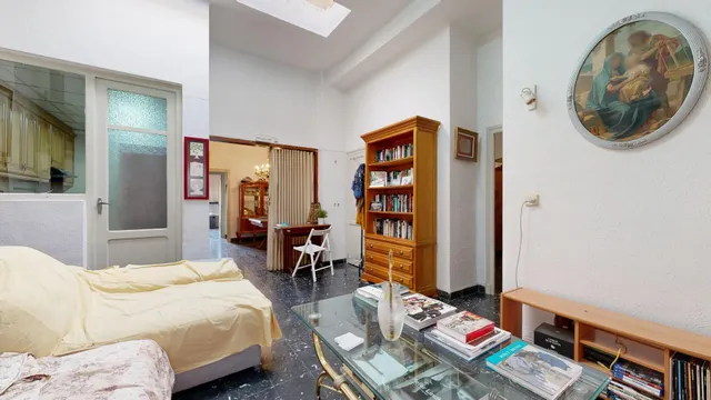 CASA DE DOS PLANTAS DE 180 M2 CADA UNA EN EL CORAZON DE TORRENT — 42