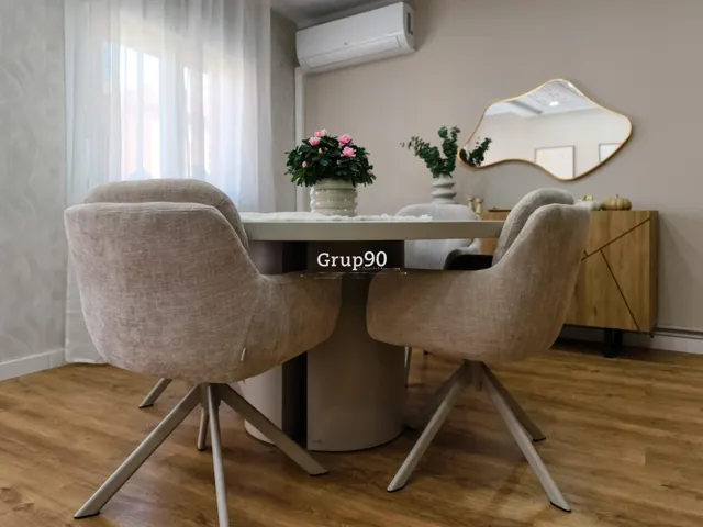 PISO DE 111 M2 TOTALMENTE REFORMADO CON 2 BALCONES JUNTO AL PASSEIG DE RONDA — 18