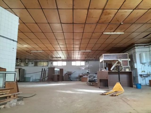 MONCASA VENDE Oportunidad, nave con terreno - foto 4