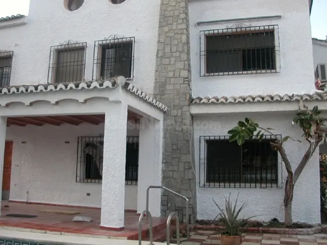 Chalet independiente en La Eliana - foto 3