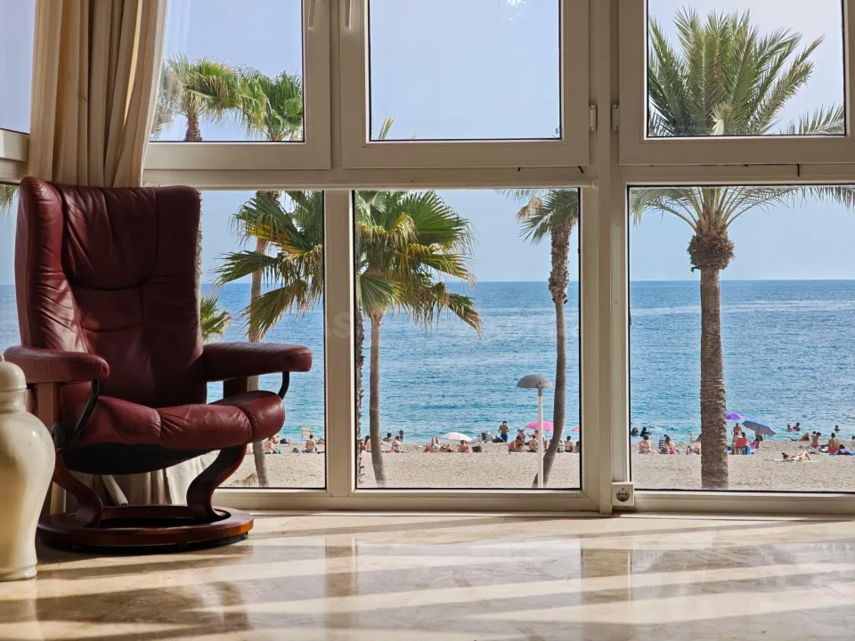 En Venta Piso en el Paseo Maritimo de ALmeria Capital