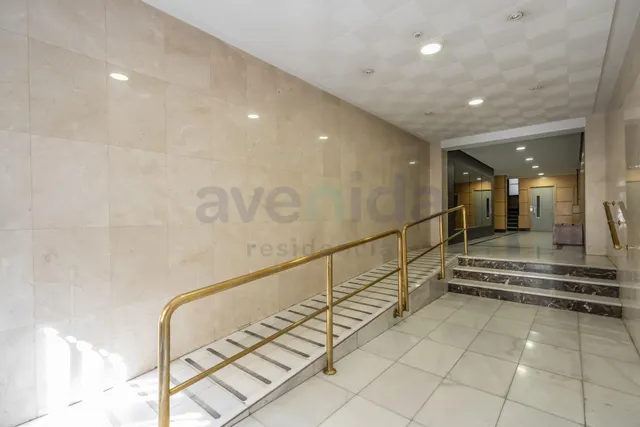Exclusiva vivienda exterior en tercera planta — 45