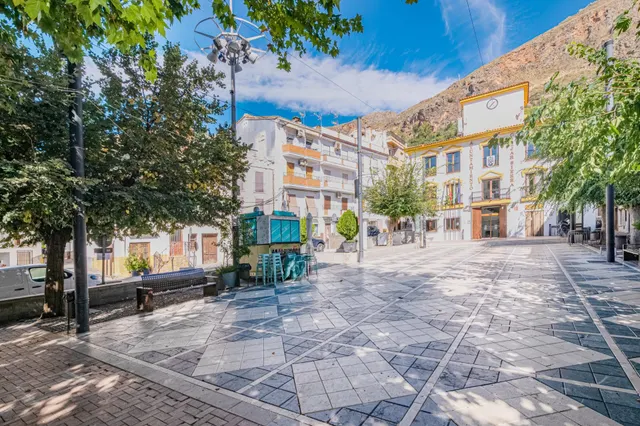 La mejor casa rural de Güejar Sierra se acaba de poner a la venta — 6