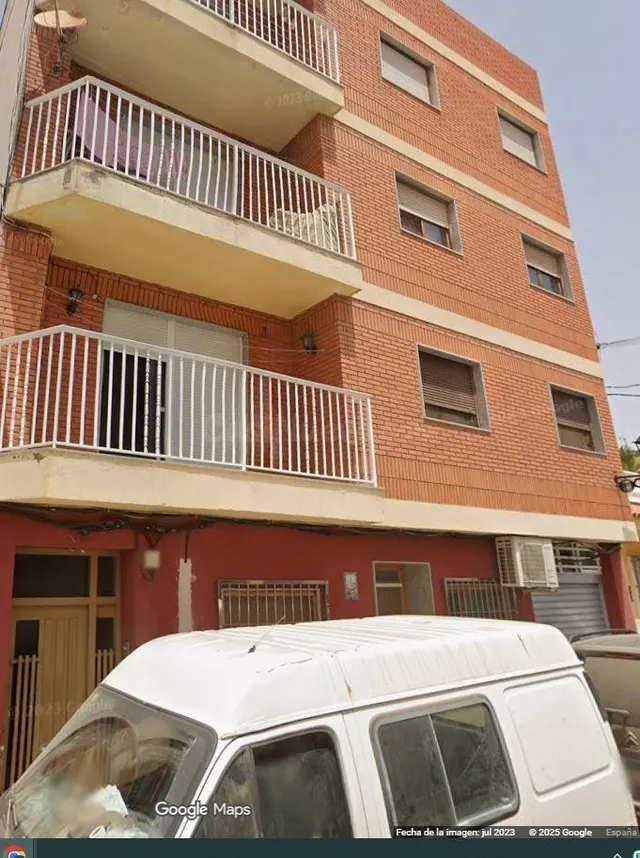 SE VENDE casa OKUPA en C Belen 7 de Adra - foto 2